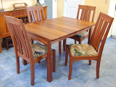 Expanding Table with Chairs